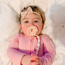 Load image into Gallery viewer, Ali+Oli Silicone Pacifier Clip (Pink-White)
