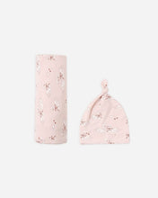 Load image into Gallery viewer, Bamboo Swaddle + Knotted Hat || Swans

